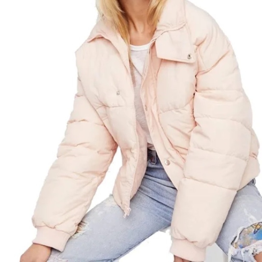 Brand new Free people light pink puffer jacket